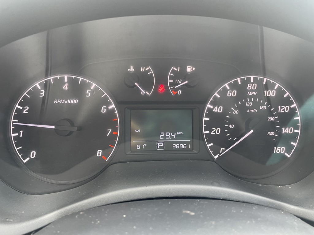 2015 Nissan Sentra Image 9