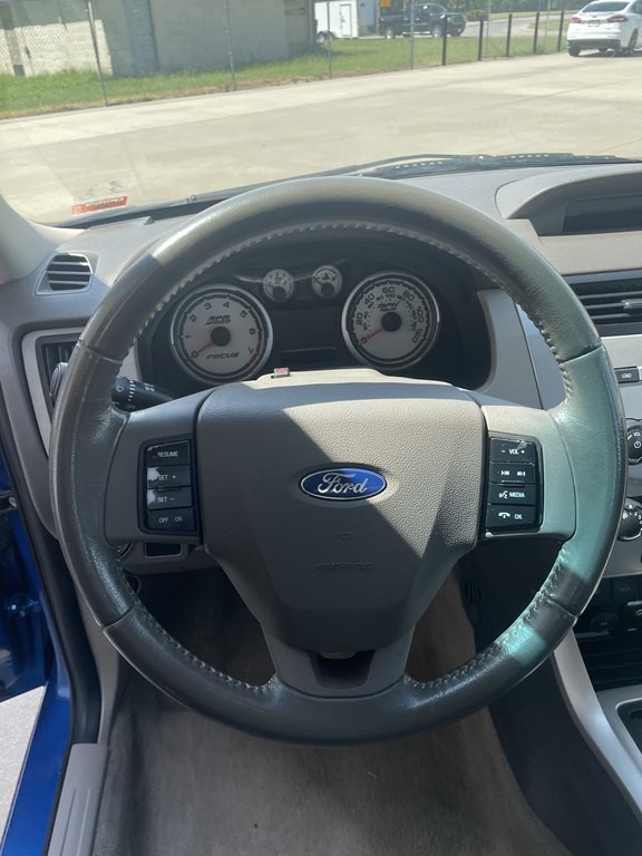 2010 Ford Focus Image 9