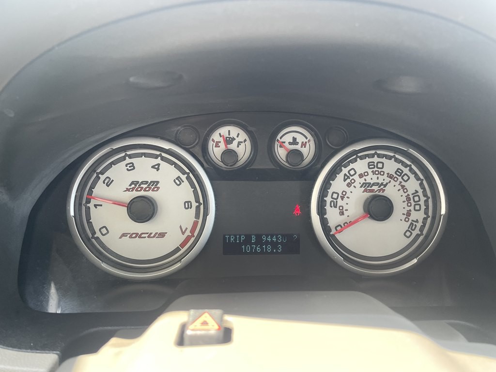 2010 Ford Focus Image 10