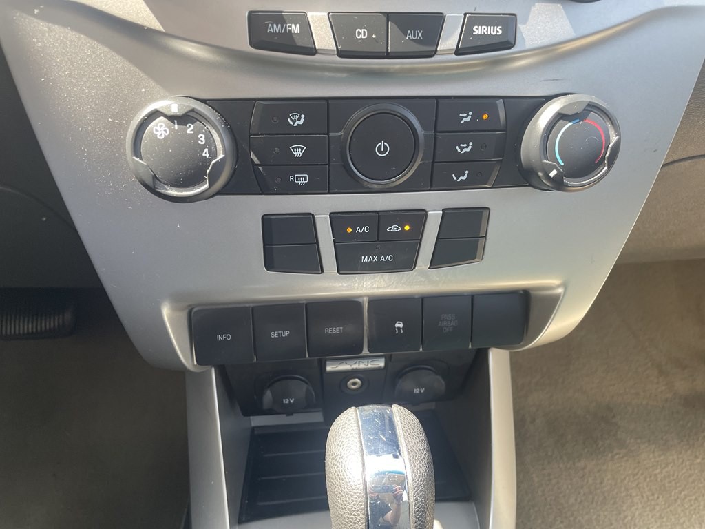 2010 Ford Focus Image 14
