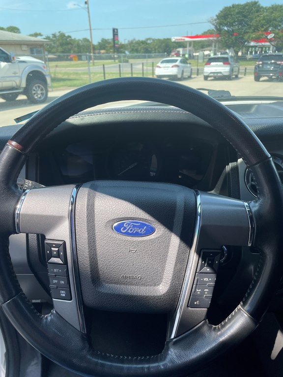2016 Ford Expedition Image 8