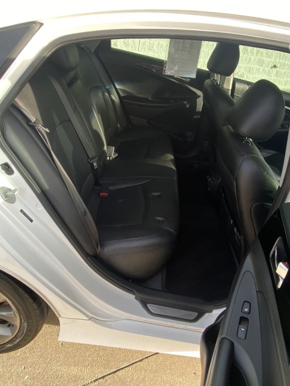 2014 Hyundai Sonata Image 9
