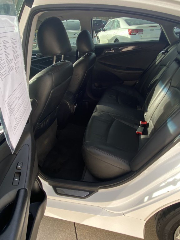 2014 Hyundai Sonata Image 10