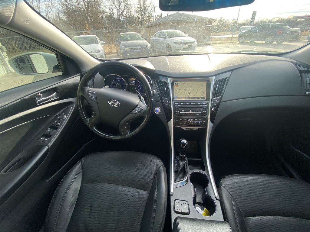 2014 Hyundai Sonata Image 16