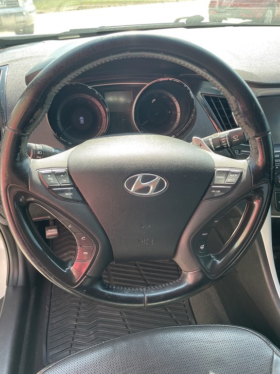 2014 Hyundai Sonata Image 8