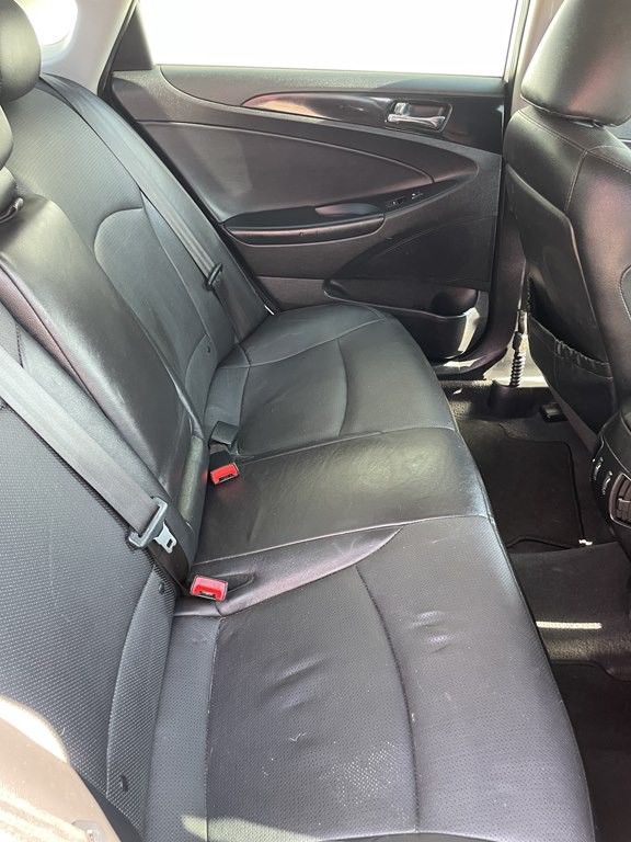 2014 Hyundai Sonata Image 24