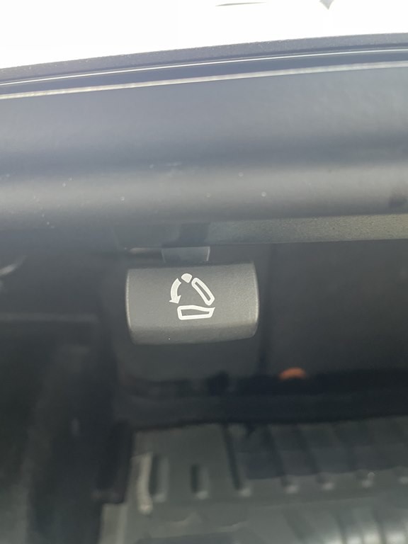 2020 Chevrolet Malibu Image 25