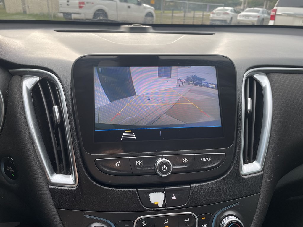 2020 Chevrolet Malibu Image 13