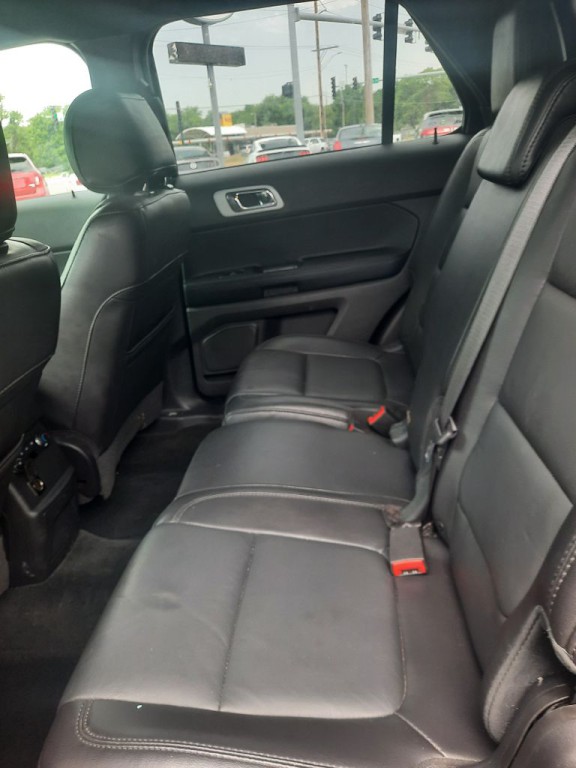 2014 Ford Explorer Image 15