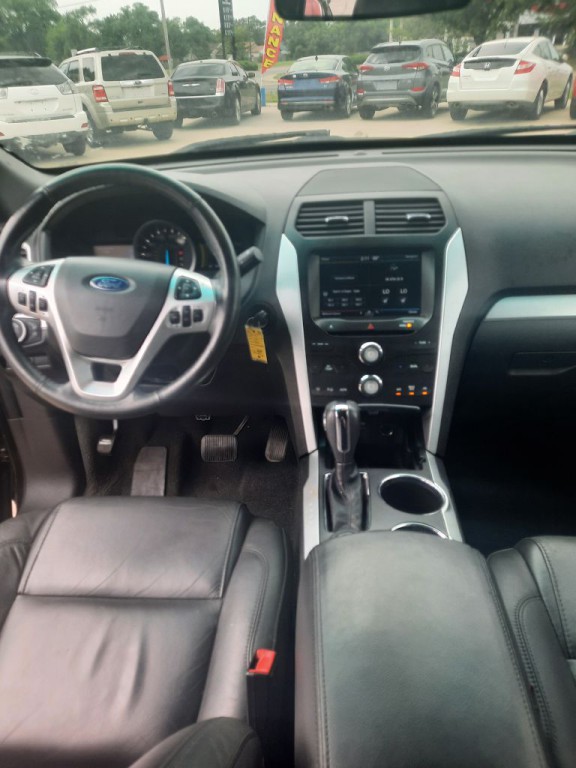 2014 Ford Explorer Image 16