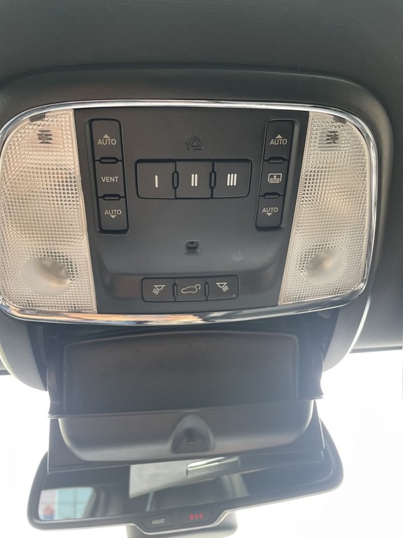 2015 Jeep Grand Cherokee Image 11