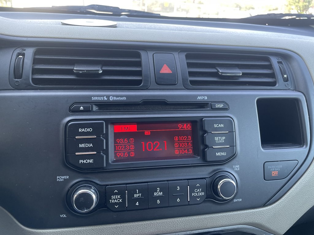 2013 Kia Rio Image 13