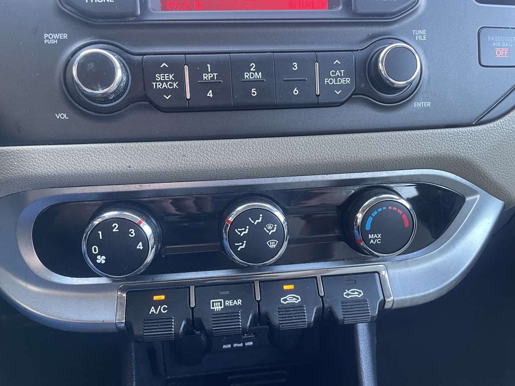 2013 Kia Rio Image 14