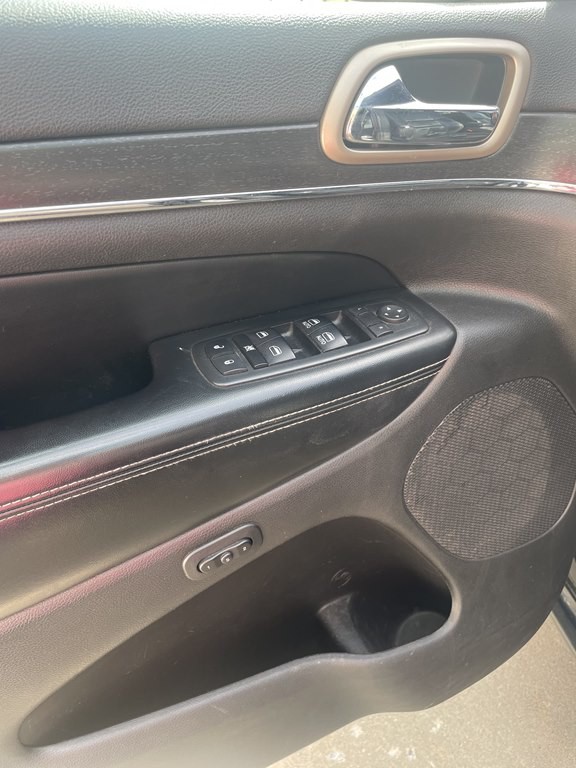 2017 Jeep Grand Cherokee Image 6