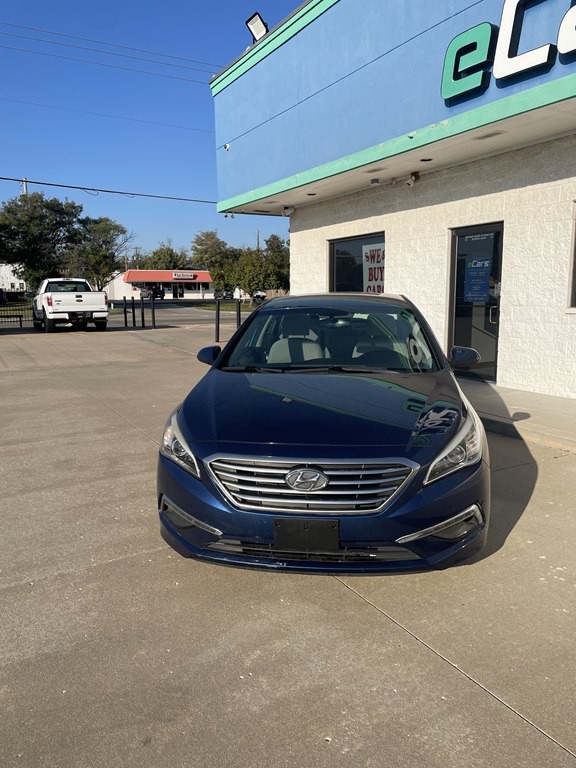 2015 Hyundai Sonata Image 3