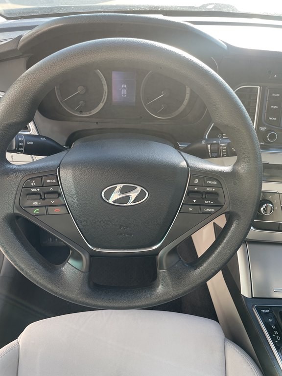 2015 Hyundai Sonata Image 9