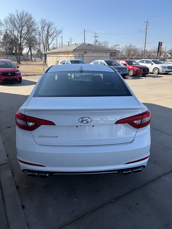 2015 Hyundai Sonata Image 5