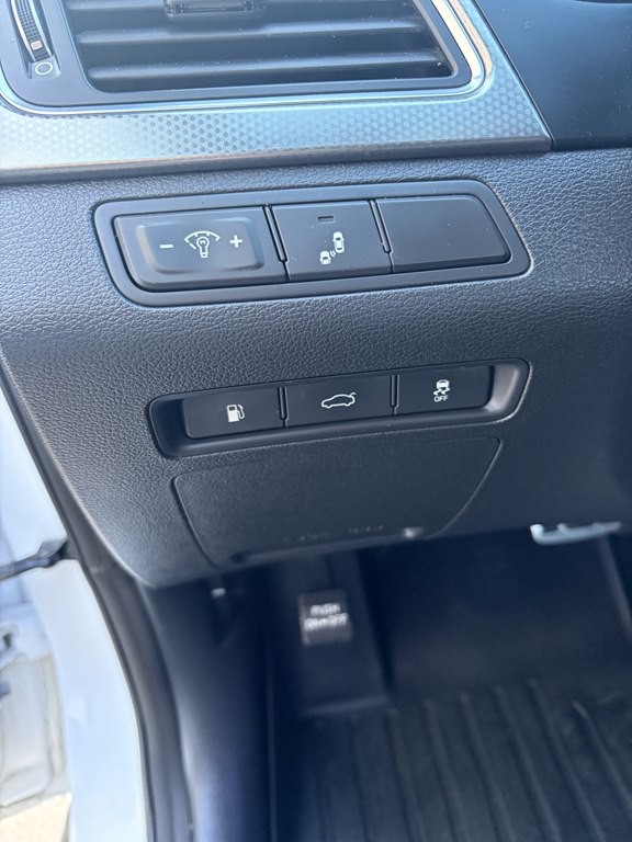 2015 Hyundai Sonata Image 8