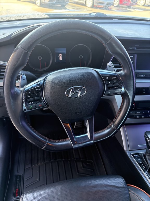 2015 Hyundai Sonata Image 9