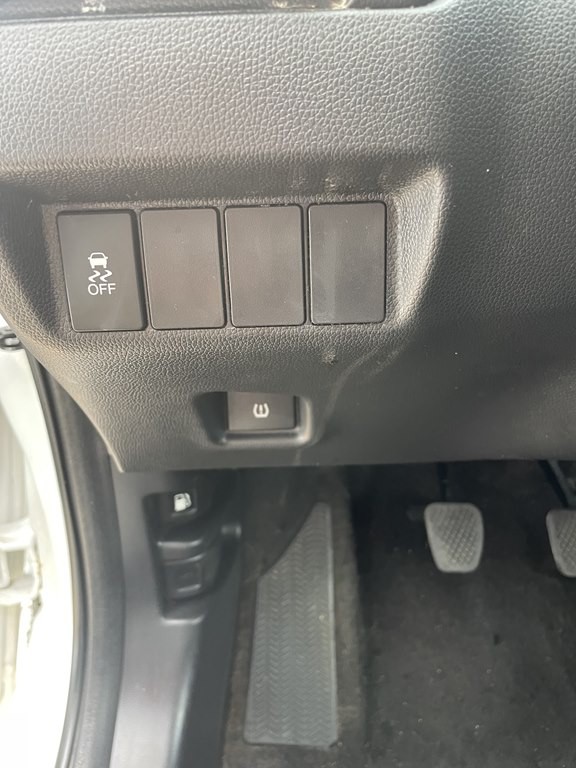 2015 Honda Fit Image 8