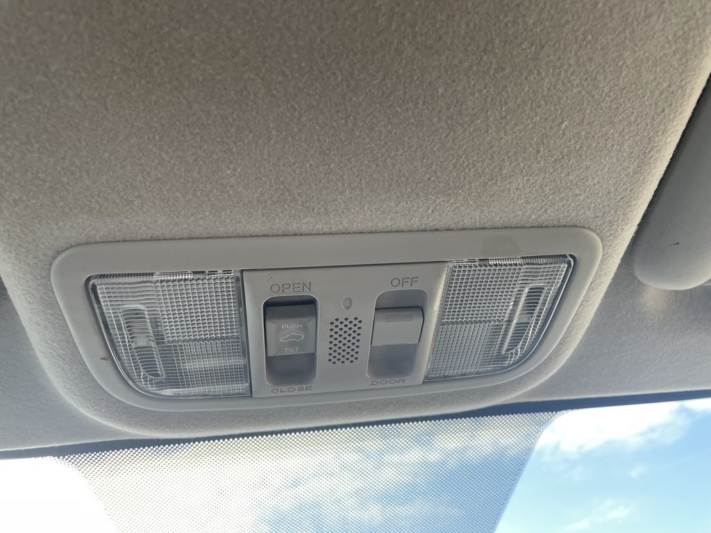 2015 Honda Fit Image 11