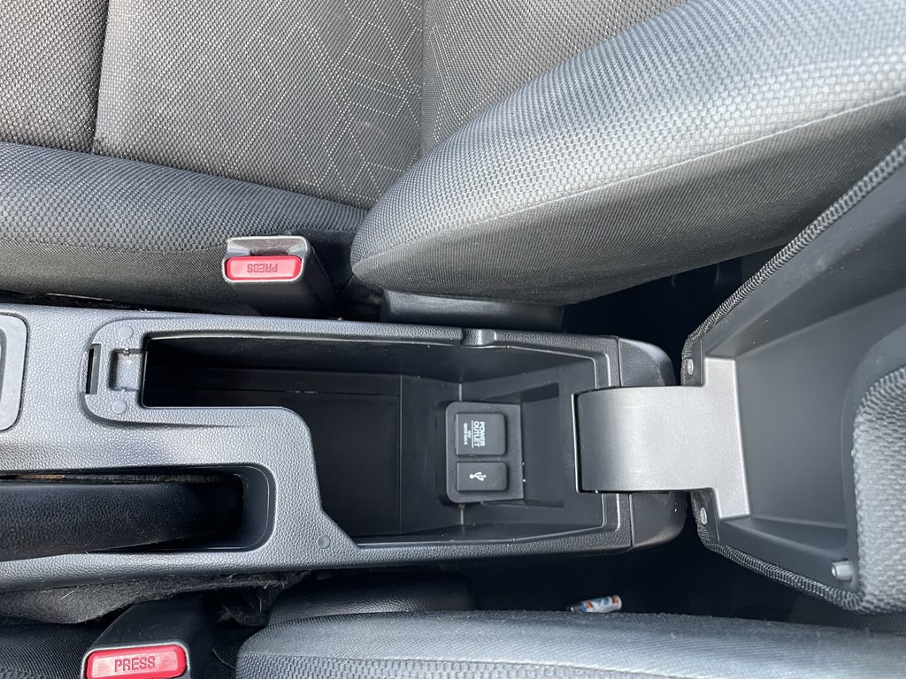 2015 Honda Fit Image 17