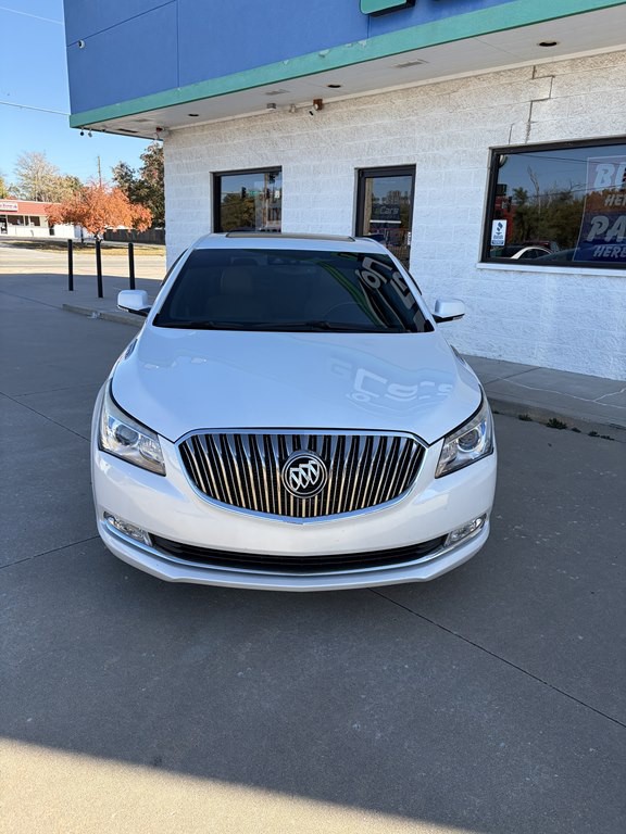 2016 Buick Lacrosse Image 3