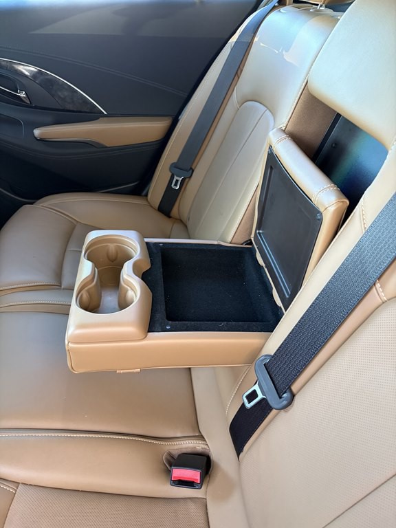 2016 Buick Lacrosse Image 24