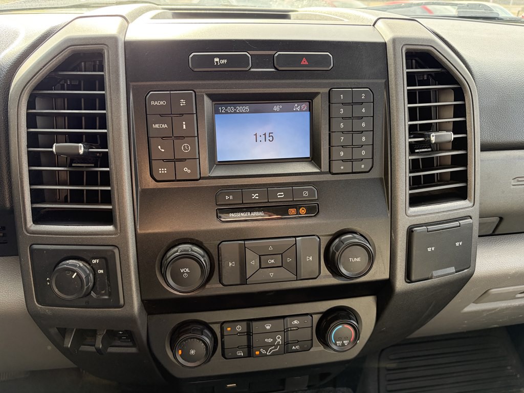 2021 Ford F-250 Image 17