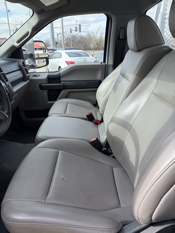 2021 Ford F-250 Image 11