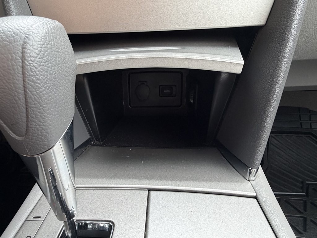 2009 Toyota Camry Image 17