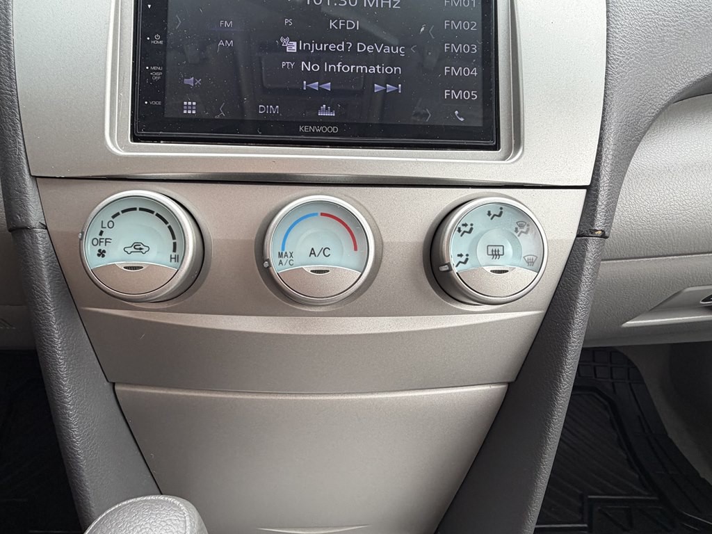 2009 Toyota Camry Image 16