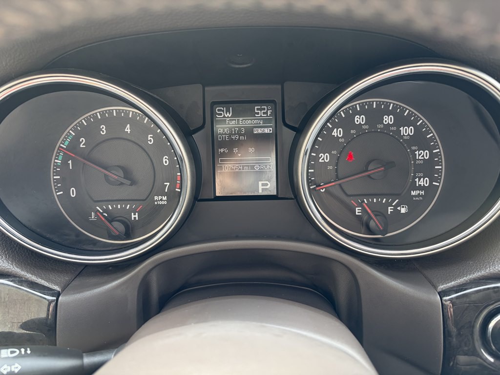 2011 Jeep Grand Cherokee Image 10