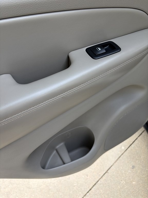 2011 Jeep Grand Cherokee Image 22