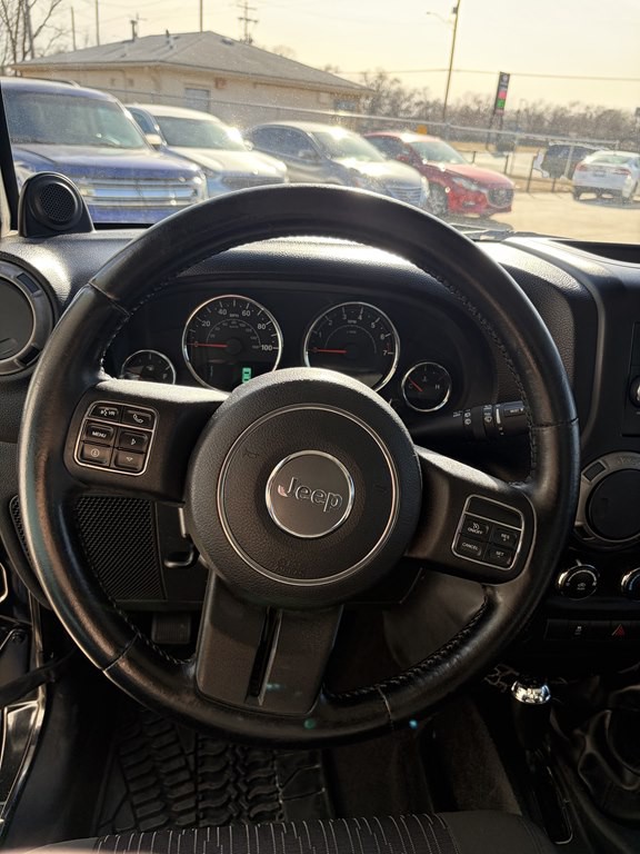 2012 Jeep Wrangler Image 9