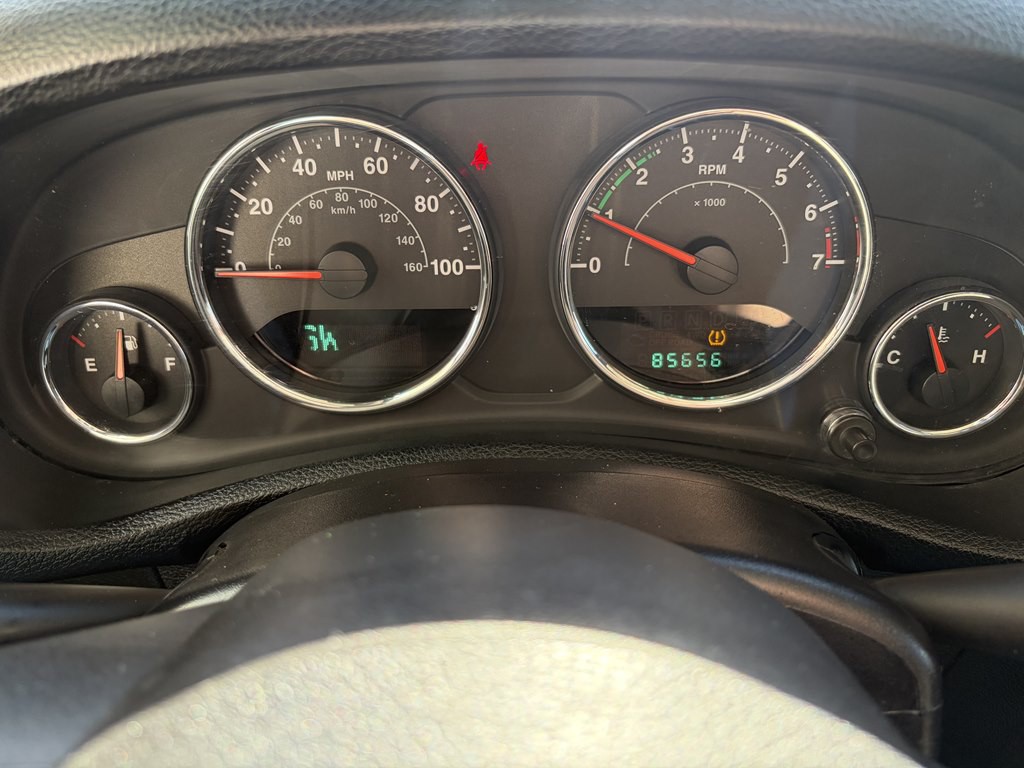 2012 Jeep Wrangler Image 10