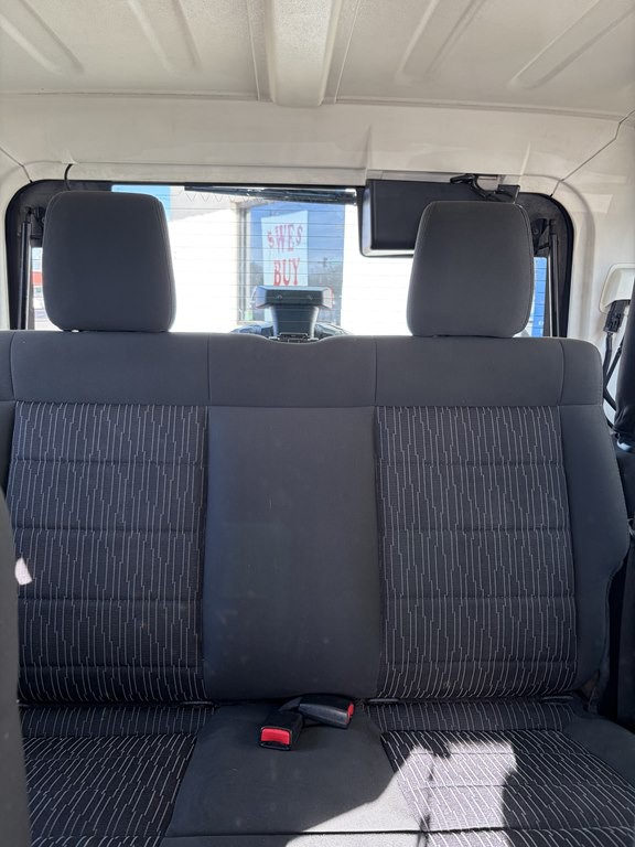 2012 Jeep Wrangler Image 19