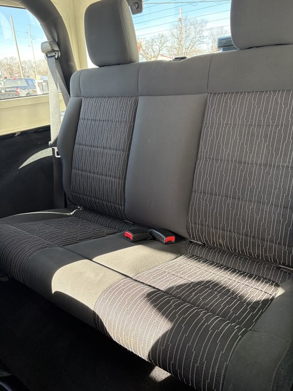 2012 Jeep Wrangler Image 20