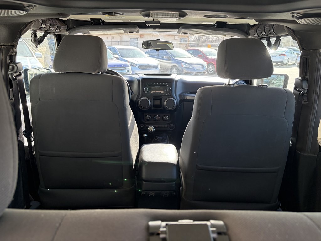 2012 Jeep Wrangler Image 26