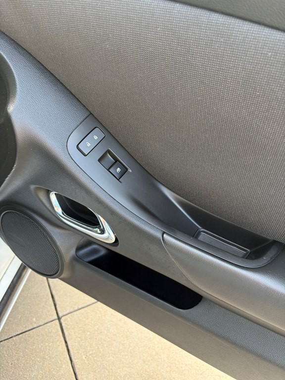 2013 Chevrolet Camaro Image 19