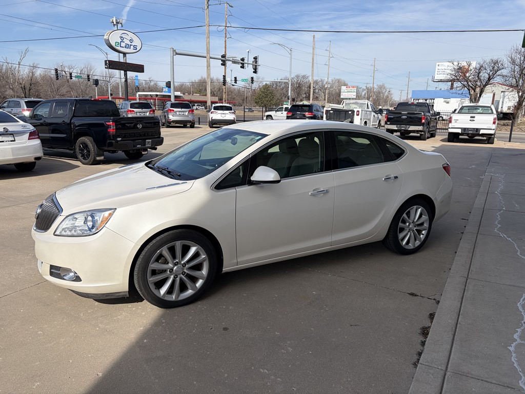 2013 Buick Verano Image 4