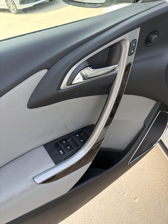 2013 Buick Verano Image 6