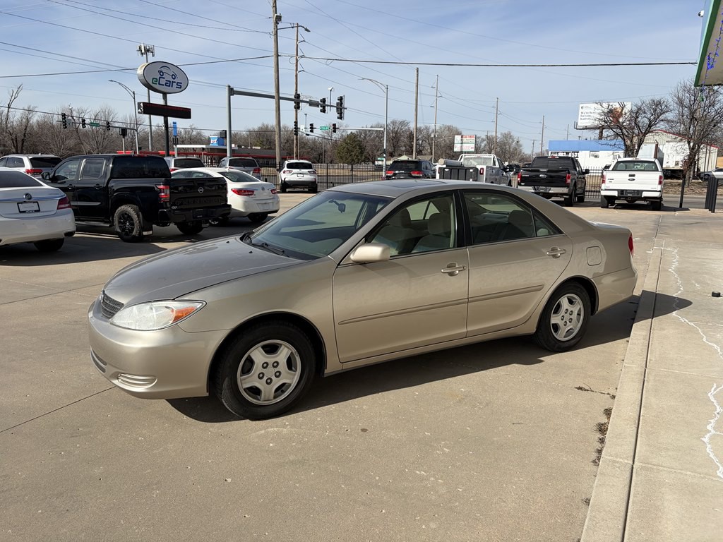 2002 Toyota Camry Image 4