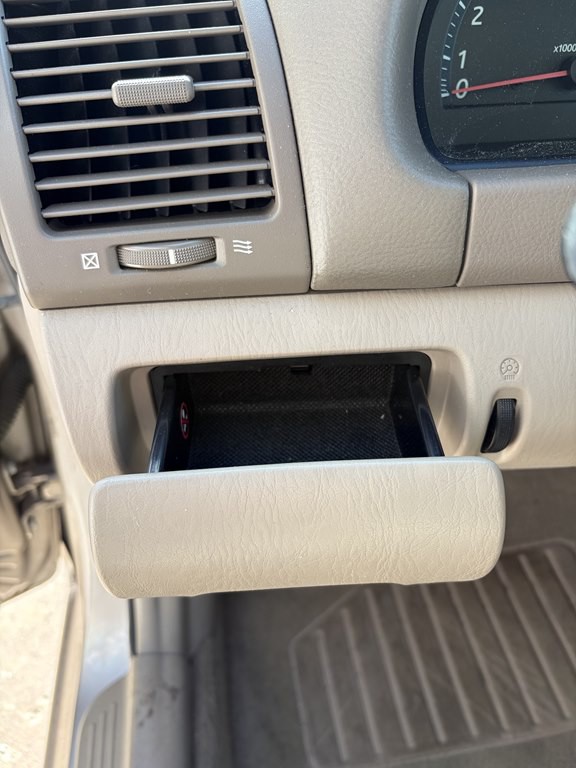 2002 Toyota Camry Image 8