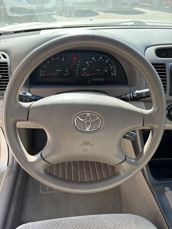 2002 Toyota Camry Image 9