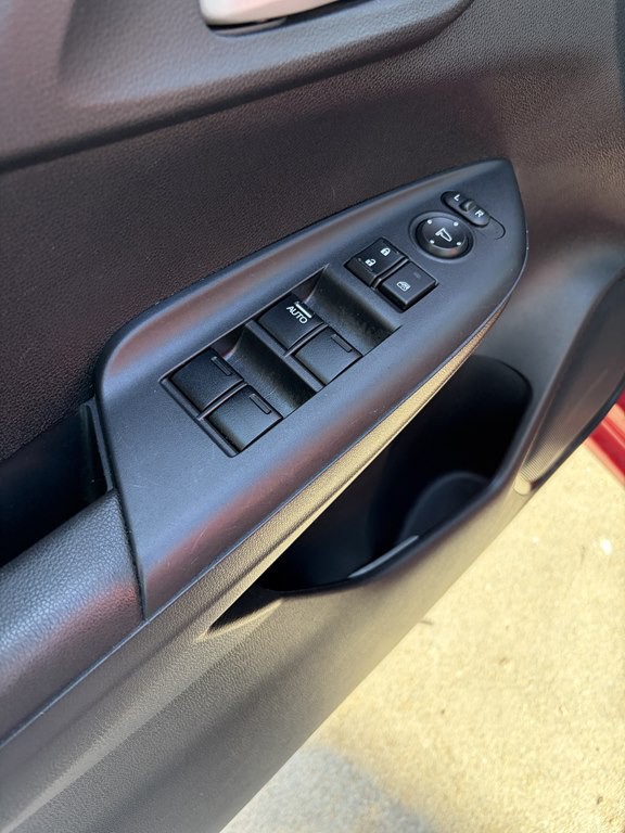 2016 Honda Fit Image 6