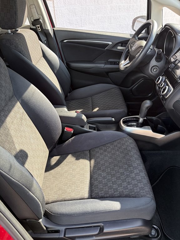 2016 Honda Fit Image 17