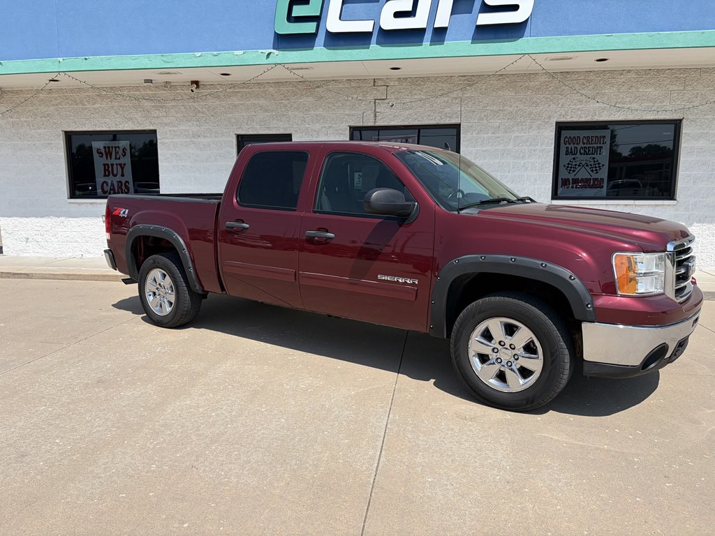 2013 GMC Sierra Image 2