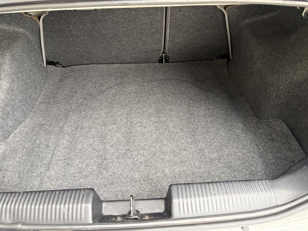 2005 Ford Focus Image 23