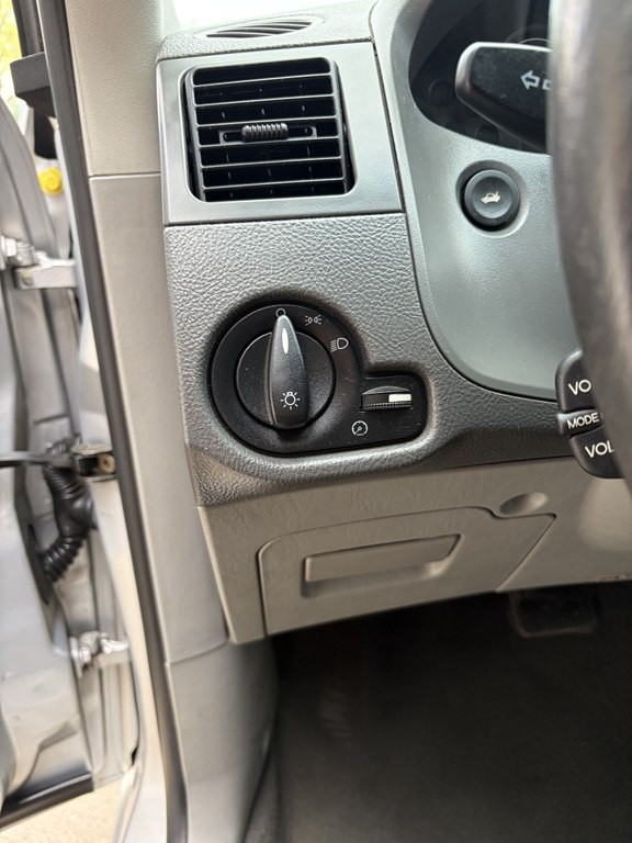 2005 Ford Focus Image 7